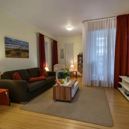 Apartment Kaiservillen - Mit 1 Schlafzimmer Und Terrasse D204