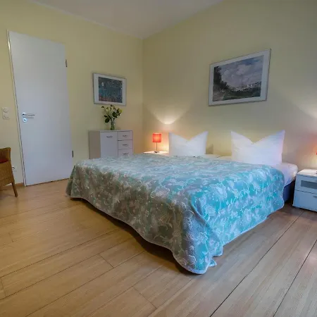 Apartment Kaiservillen - Mit 1 Schlafzimmer Und Terrasse D204